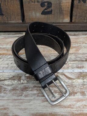 Stone Mountain Black Genuine Leather Belt Large 38-40 Double Prong Pewter Buckle